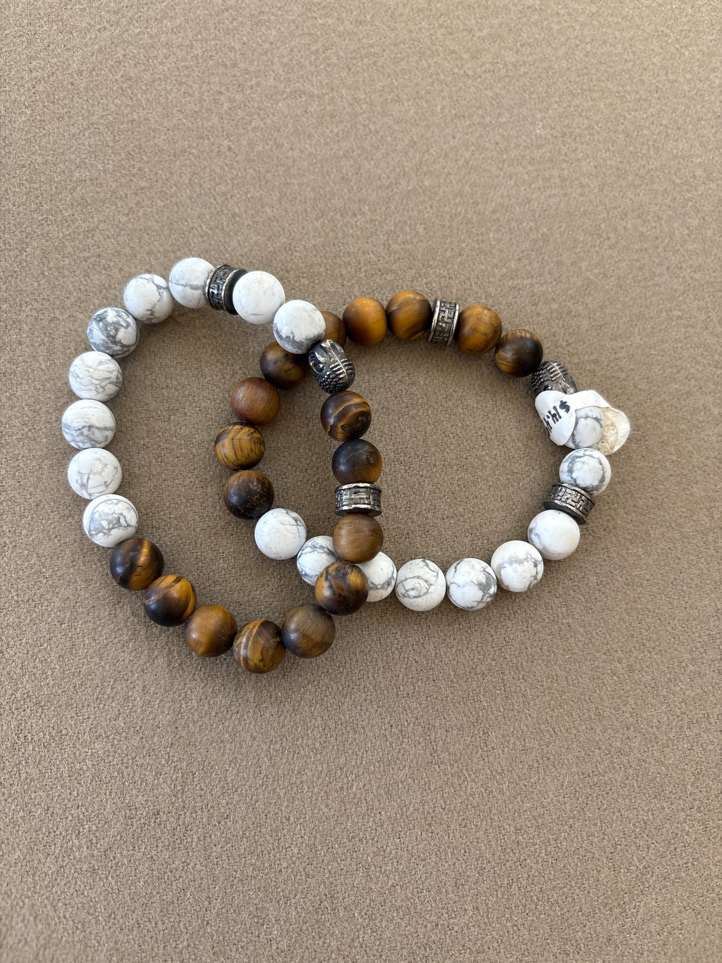 Bracelet, Tiger Eye and Howlite 10mm