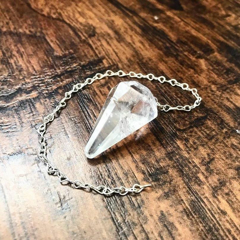 <img src="crystal-necklace.png" alt="crystal-necklace">