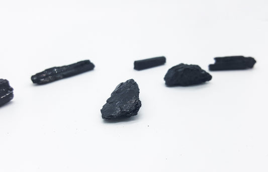 <img src="crystals.png" alt="black-crystals">