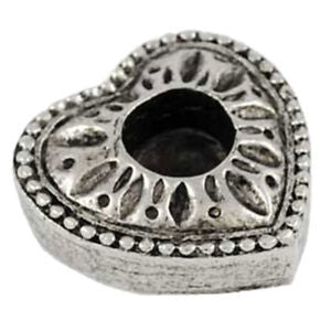 Candle Holder : Metal Ritual