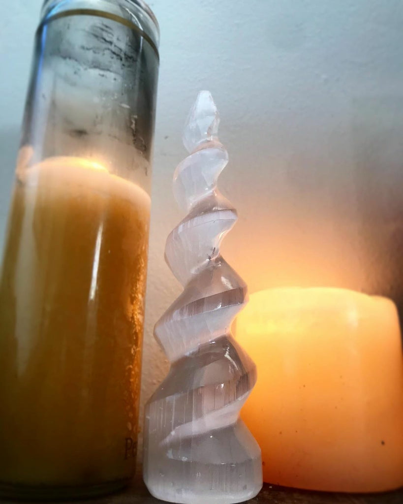 Unicorn Horn Selenite Tower (Selenite in a swirled horn shape)